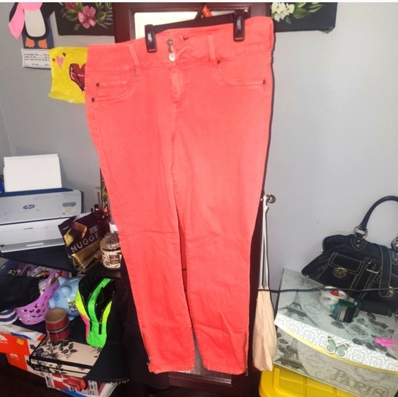 🍁🍂Torrid 18T Stiletto Zip Jegging - Tomato Red Wash - Picture 4 of 8
